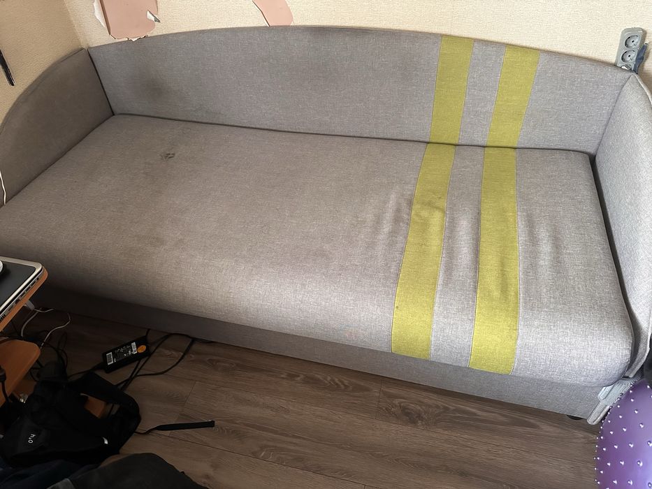 Продам    терміново   диван