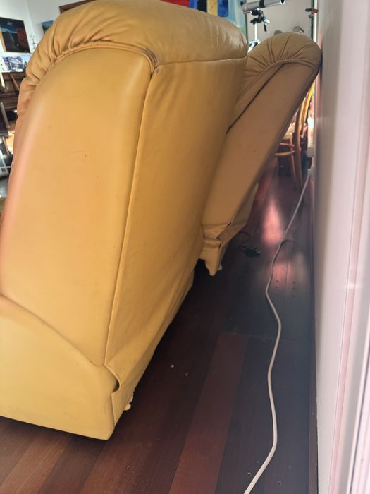 vendo sofa relax colunex com o do lado esquerdo com ingrenagem estraga