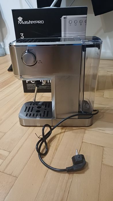 Ekspres do kawy NOWY, duża moc 1350 W