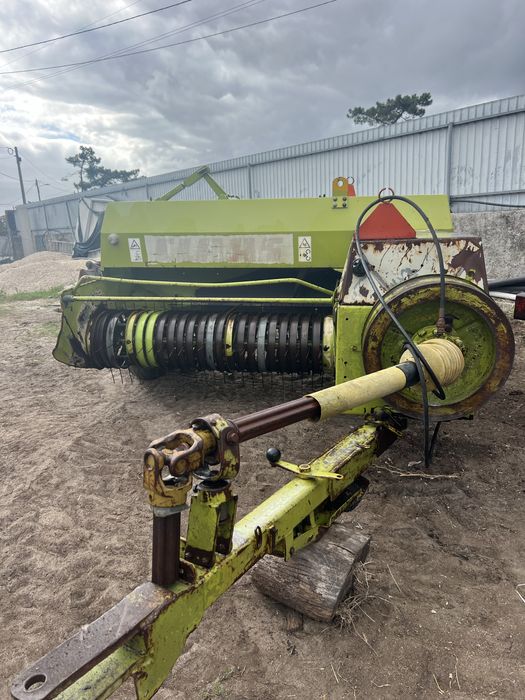 Enfardadeira de fardos pequenos