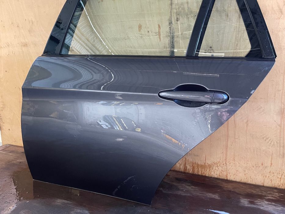 PORTA TRAS ESQUERDA BMW E91 318,320,330