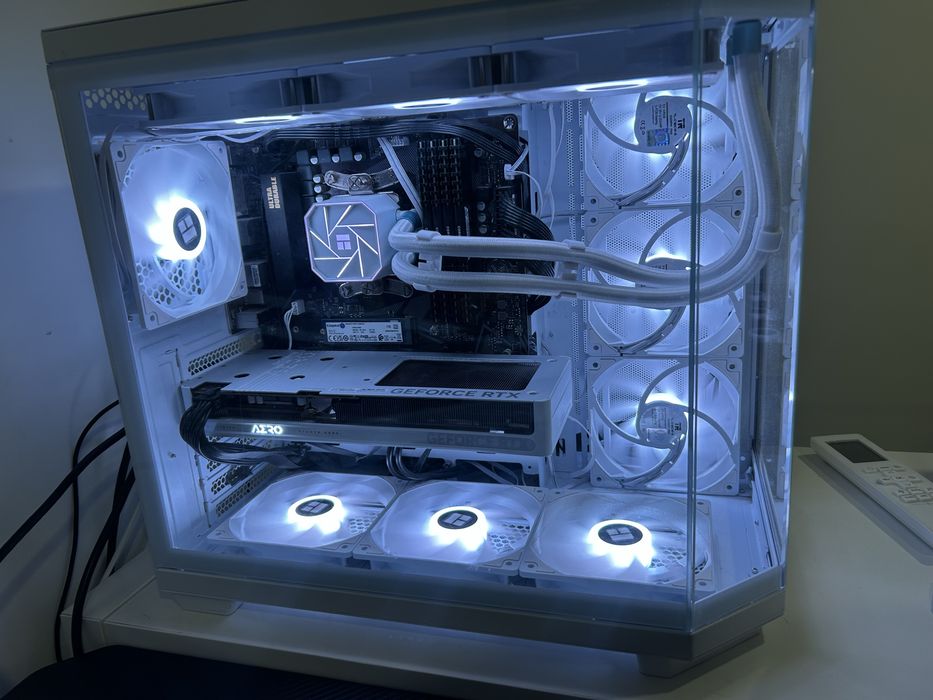 PC Gaming Ryzen 7 5800X | RTX 5060 AERO White | 1TB SSD