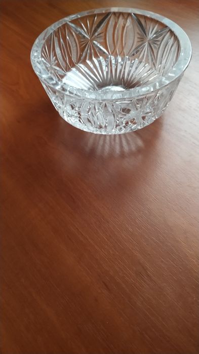 Кришталева конфетниця