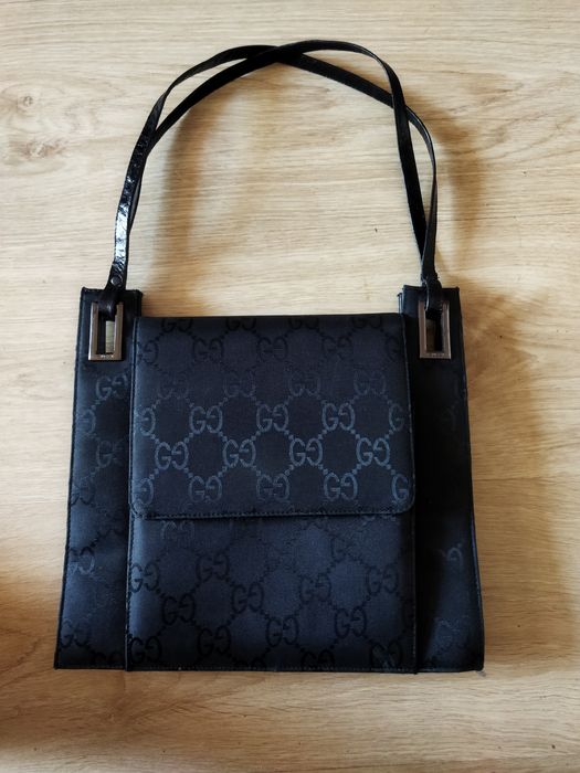 Pequena mala da GUCCI