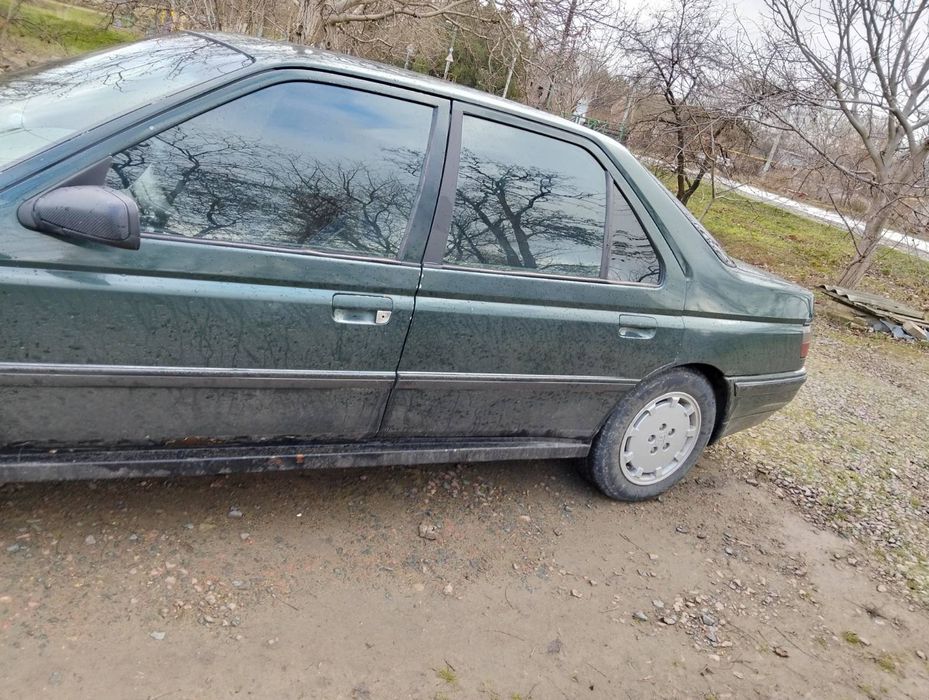 Peugeot 605 автомобіль