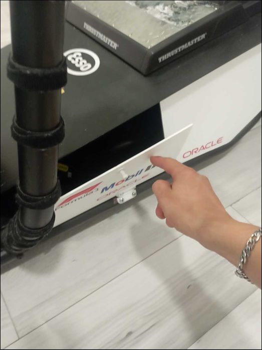 Simulador, banco volante thrumaster tgt2