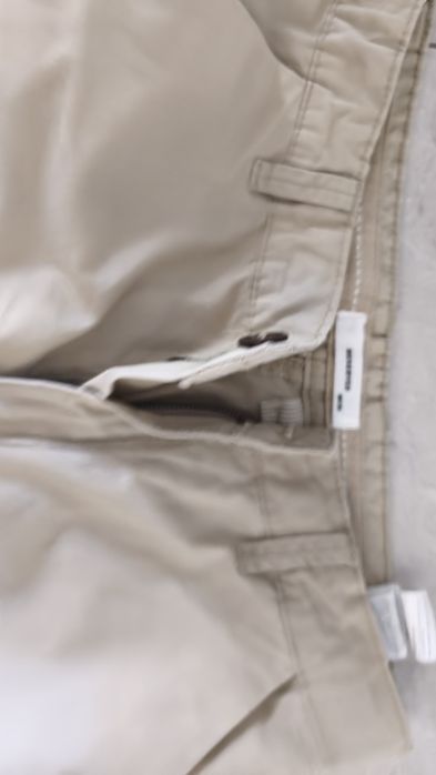 Eleganckie materiałowe spodenki na lato Reserved r 164 chłopięce