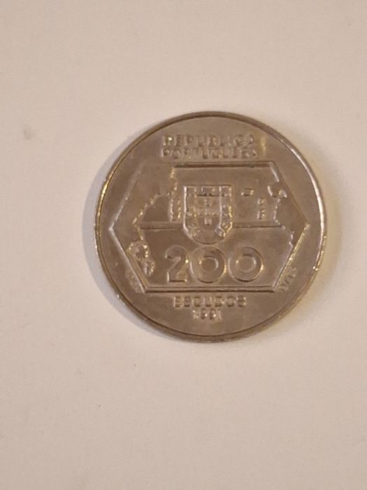 Moeda de  200 escudos comemorativa "Navegações para Ocidente "