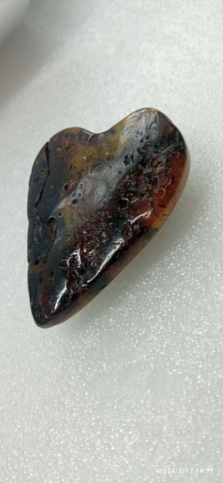 Kaboszon - Bursztyn bałtycki  - serce - 11 g