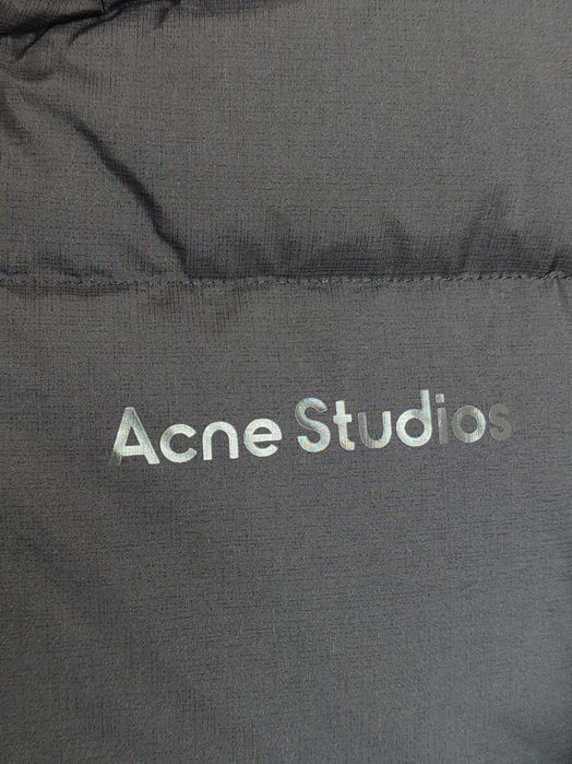 Пуховик Acne Studios Hooded puffer coat Black