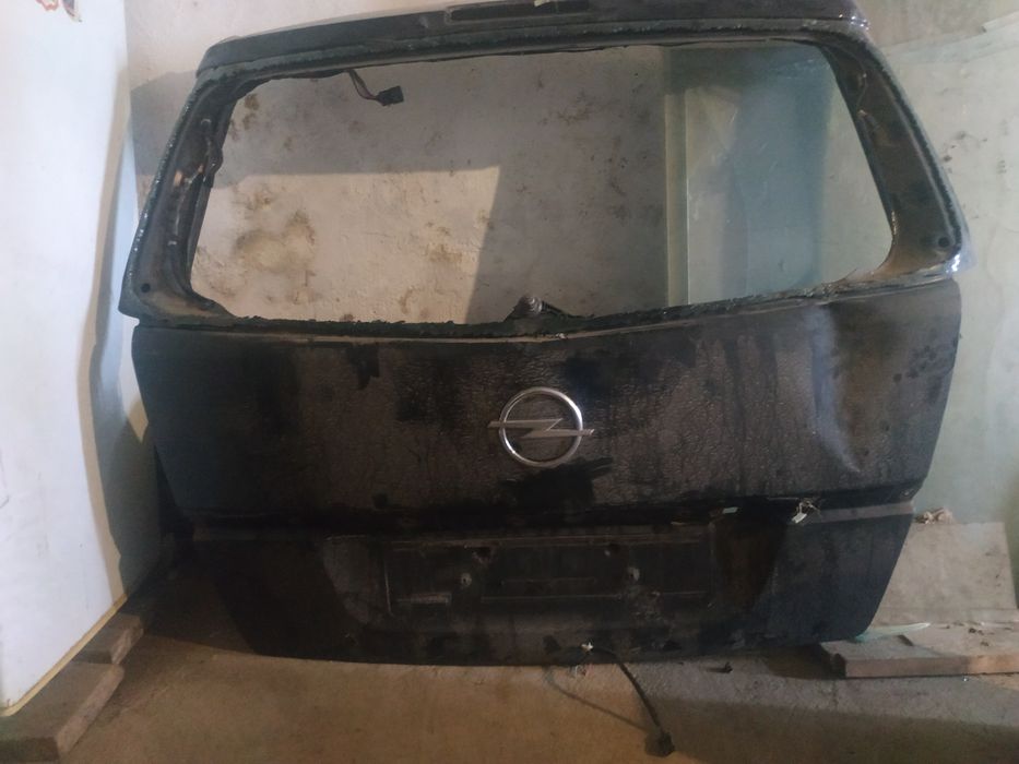 Ляда Opel Zafira 2006р