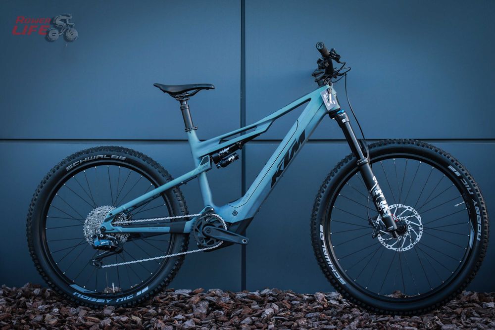 Електровелосипед KTM Macina 2026 Kapoho 8972 L Di2 Carbon велосипед