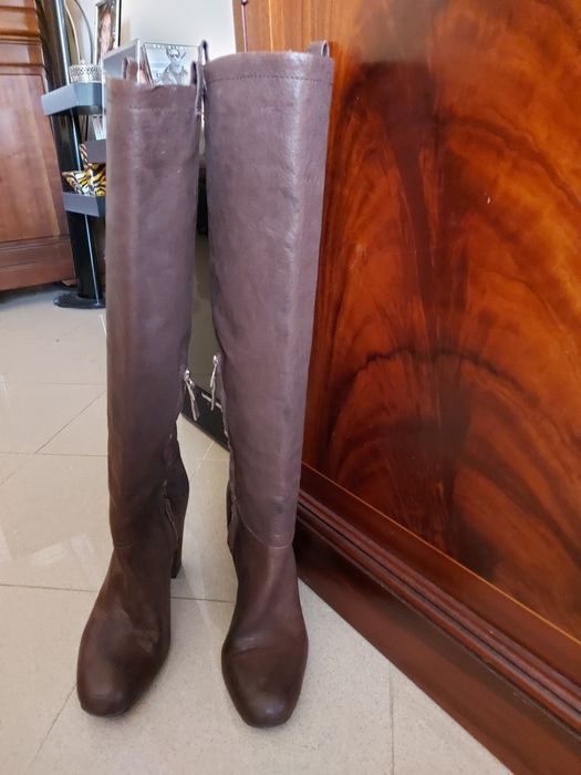 Botas de cano alto em pele da UTERQUE, tamanho  39