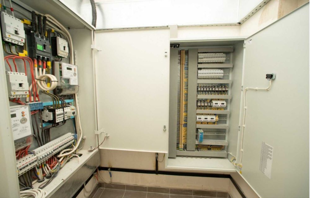 Коммерческое помещение 2000м2 , маршала Говорова, действующий бизнес.