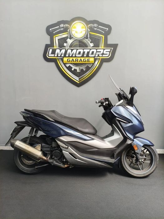 Honda Forza 300