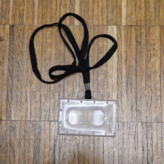 Identyfikator na taśmie etui na kartę 56x90