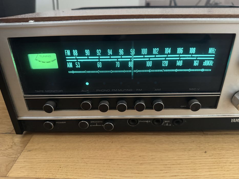 Amplificador yamaha cr700