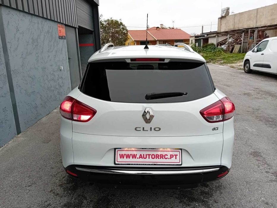 Renault Clio 1.5 dci Limited c/iva - Nacional ( pequeno sinistro )