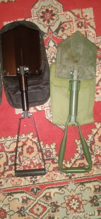 Саперні лопатки.