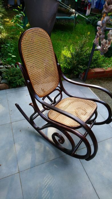 Stylowy fotel na biegunach