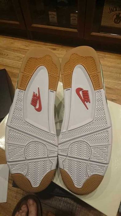 Załączony paragon Jordan 4 retro Pine Green R.38