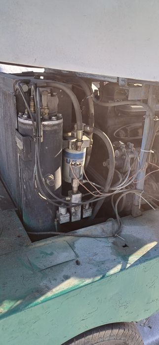 Пневмонагнітач для напівсухої стяжк