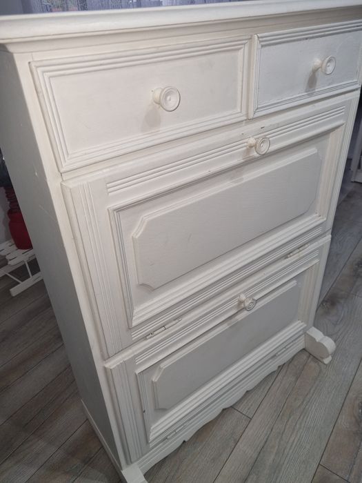 Sprzedam stara komodę