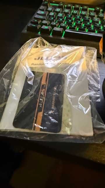 Lixadeira - Jellas Nova a estrear com Saco e Lixas