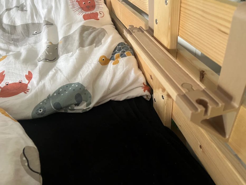 Pista de Comboio de Madeira para Cama