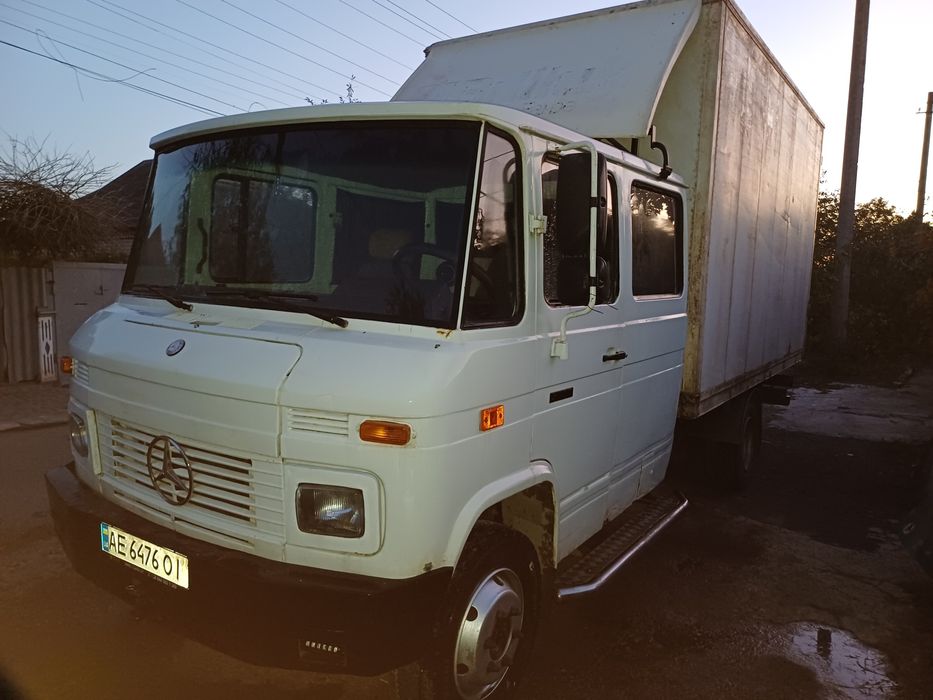 Продам Мерседес 508 - фургон 5+1