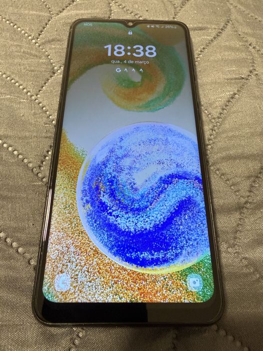 Telemovel Samsung A04S com extras