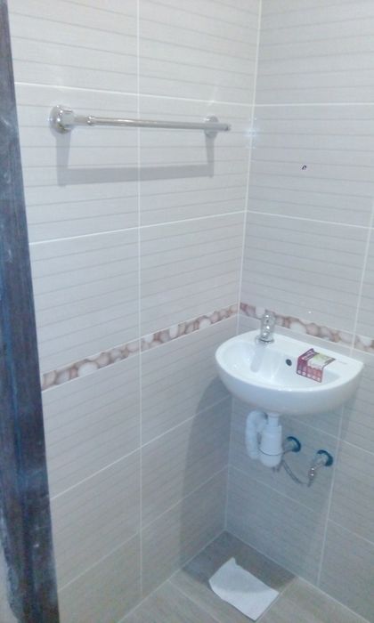 Услуги Плиточника, Сантехника.