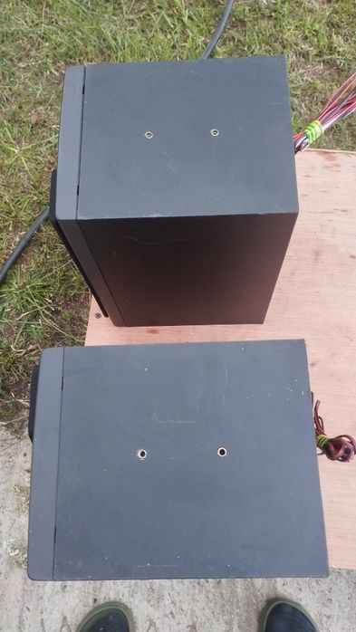 Drewniane kolumny Philips 25W