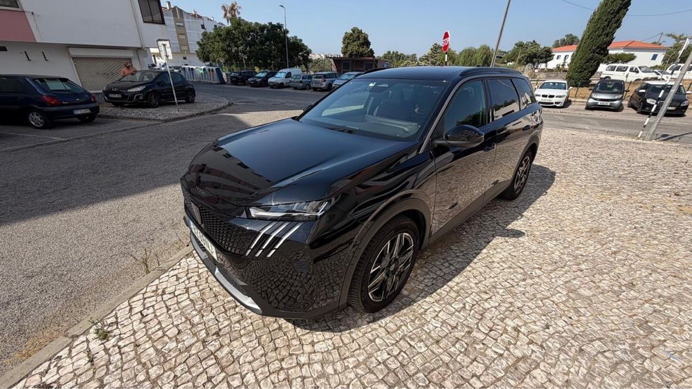 Peugeot 5008 hibrido 2025