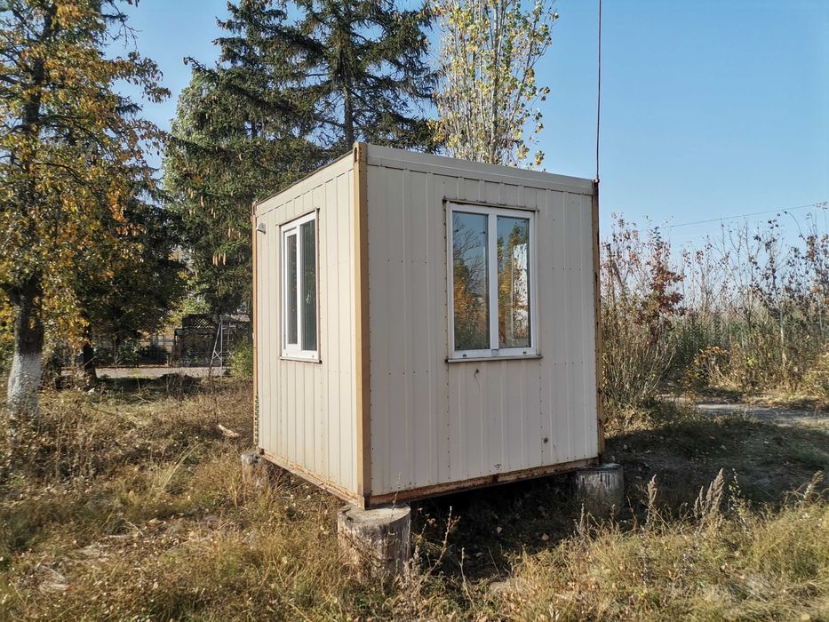 Жилой вагончик- (2.4х 2.4м.)