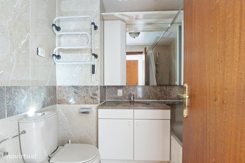 Apartamento T2 com jardim, Estoril, Cascais