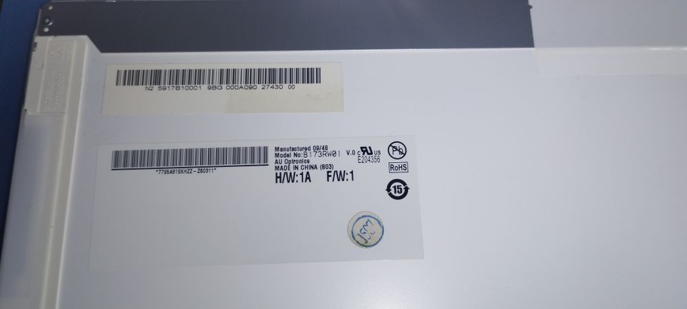 Матрицы для ноутбуков Lvds 15,6",Lvds 17,3"Edp 13,3"