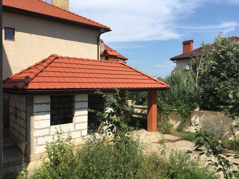 Продаж 3-х рівневого, 2-х поверхового будинку в Совіньйоні.