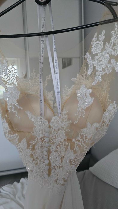 Piękna Suknia ślubna-muślin MillaNova