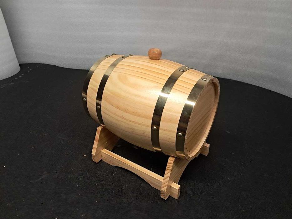 Beczka drewniana sosnowa 2.2 litra do napojów alkocholowych