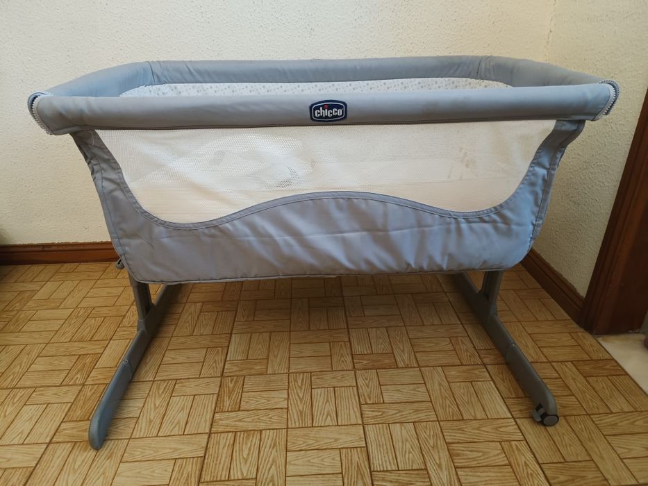 Berço Next2Me Chicco em bom estado