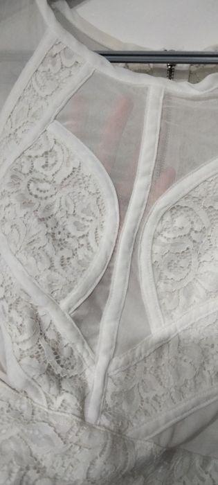 Vestido justo branco