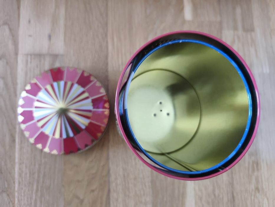 Caixa de música em lata (de corda)