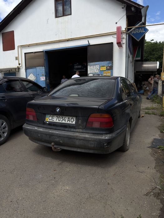 Продам Е39 2.0 бенз 1999р.