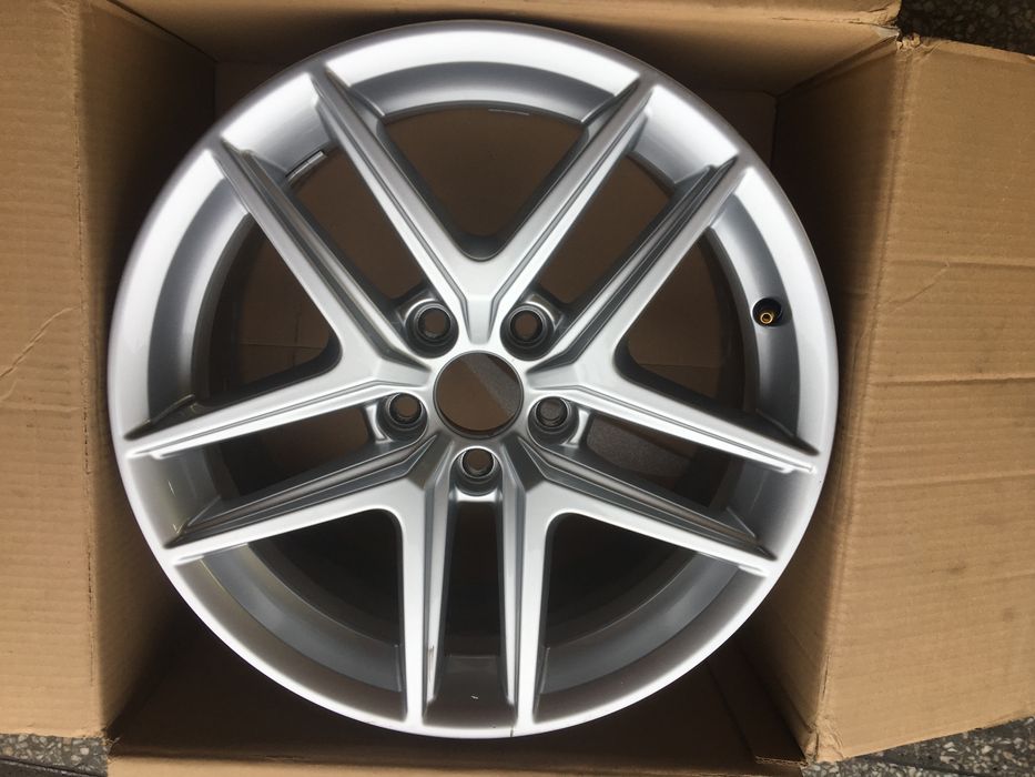 Felga 7,5x17 ET29 AUDI A4 B8 8W oryginał ładna