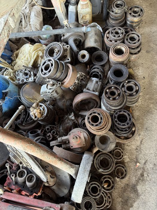 Продам запчастини до різних тракторів Т-25,Т-40,Т-16,МТЗ,ЮМЗ 80-90р.