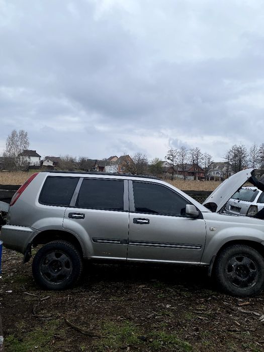 Nissan Xtrail t30 2.2 дизель можливий обмін