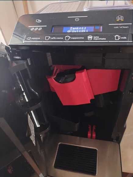 Automatyczny ekspres do kawy Siemens EQ3 S300