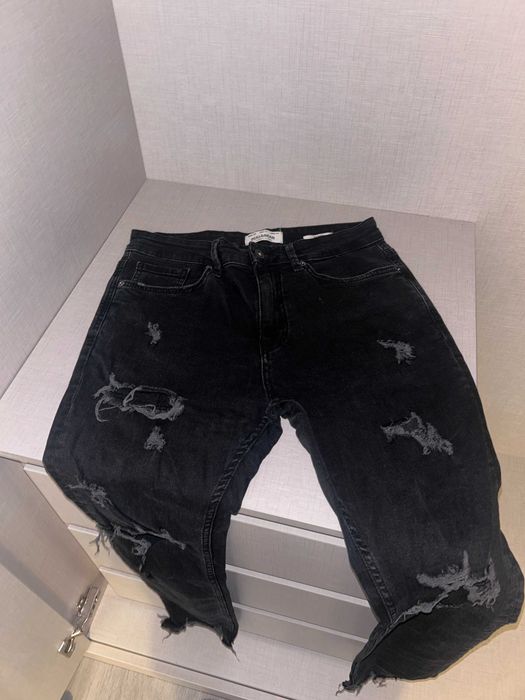 Jeans Skinny Rasgadas Pull&Bear Pretas EUR 40 - Bom Estado