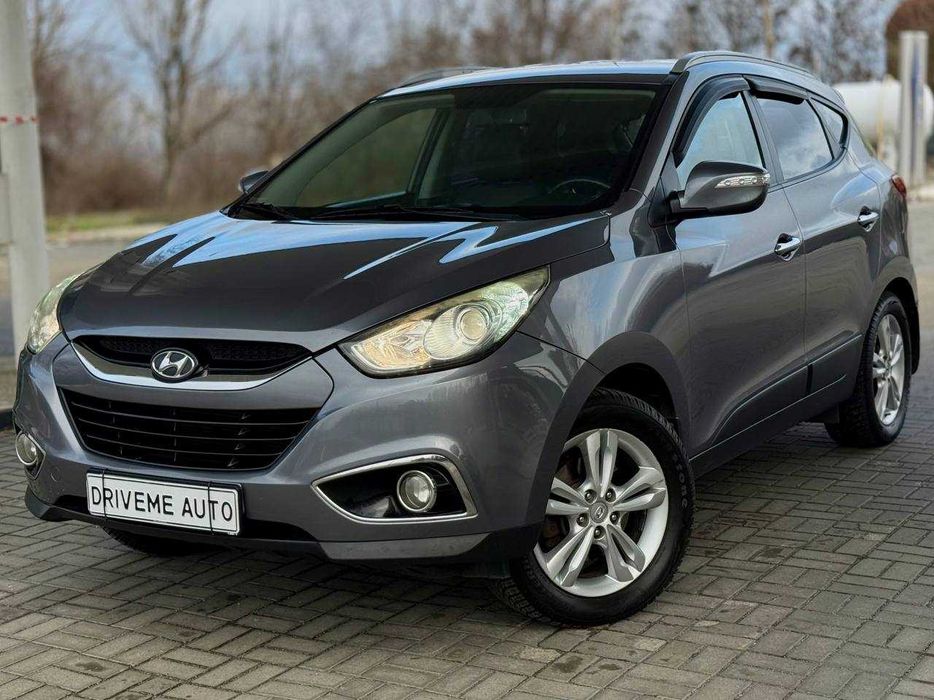 Автомобіль у гарному технічному та візуальному стані.
Двигун та коробка передач працюють рівно, без сторонніх шумів і ривків.
Ходова частина обслужена, їде м’яко та впевнено.

Кузов без критичних зауважень, салон чистий та доглянутий.
Вся електроніка та функції працюють справно.

Авто повністю готове до експлуатації — сів і поїхав.
Документи в порядку, швидке та офіційне переоформлення.
Можлива перевірка на будь-якому СТО.

Можливе придбання в кредит або лізинг

Допомога з оформленням

Детальна інформація — за телефоном.